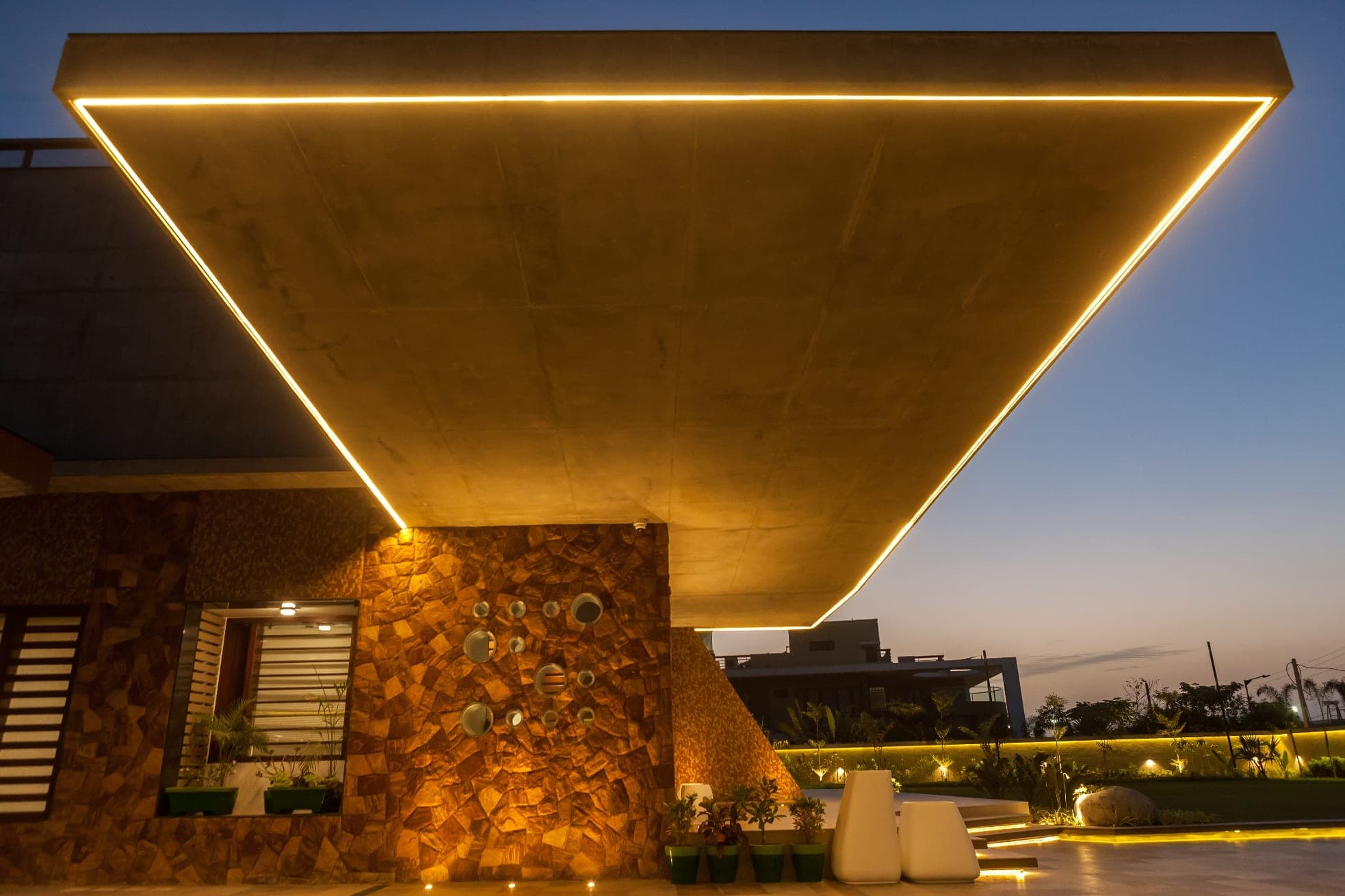 Kameshwar Jyot — exterior dusk 05