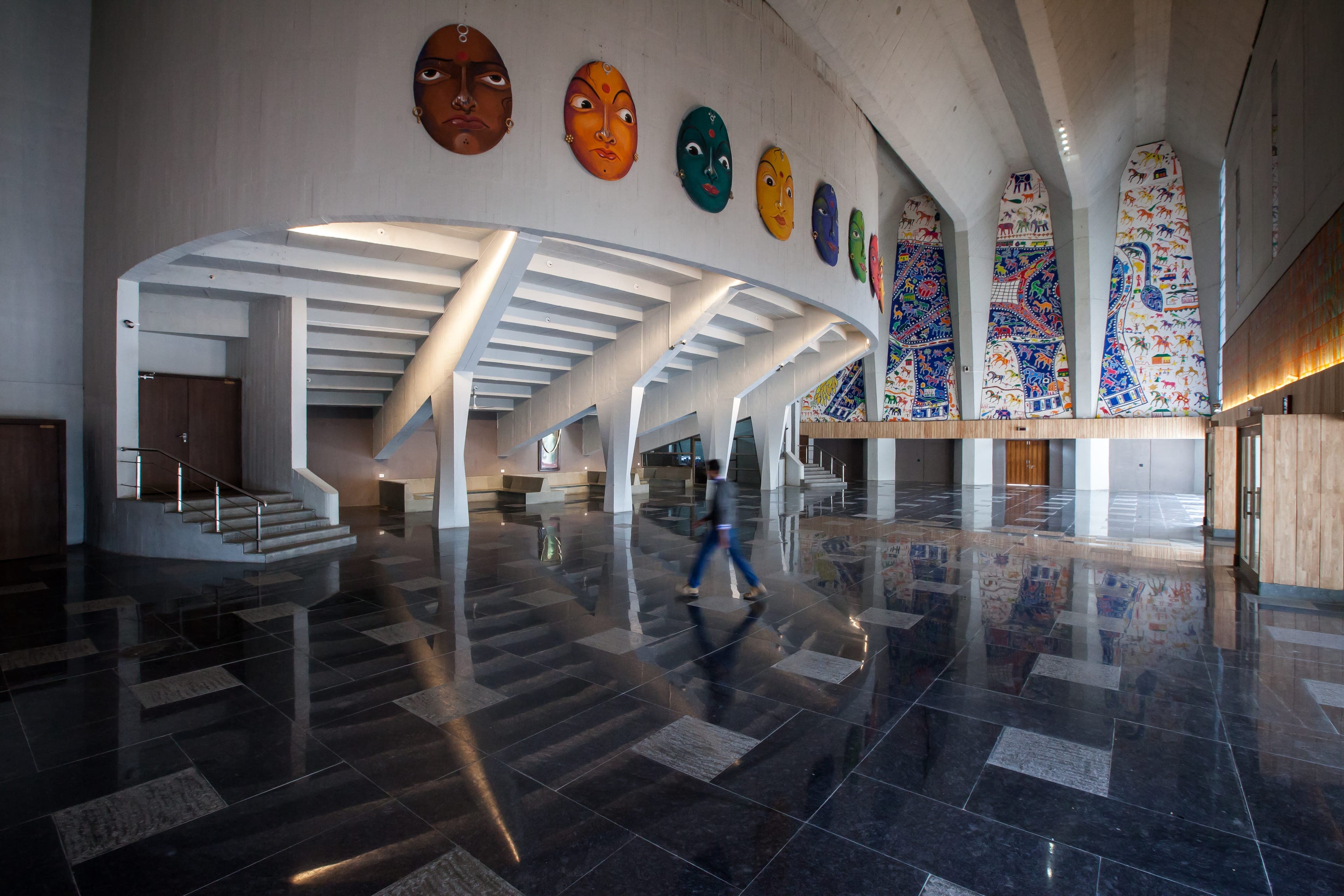 Tagore Hall — interior day 02